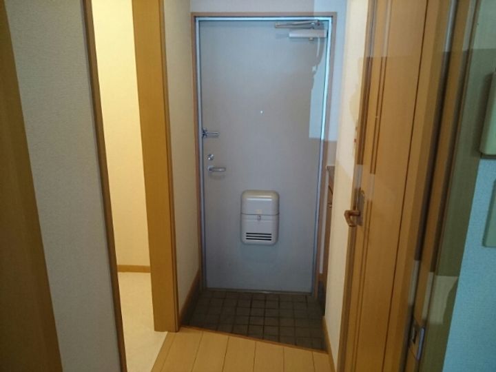 アンソレイエの玄関