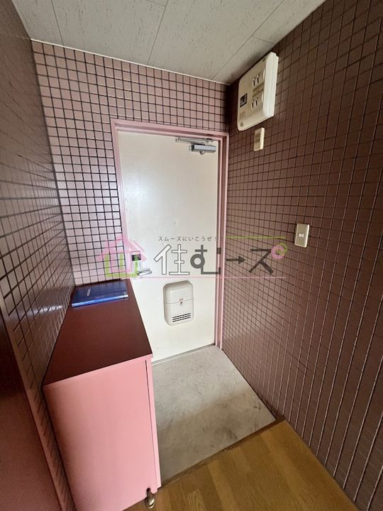 キンキ北ハイツの玄関