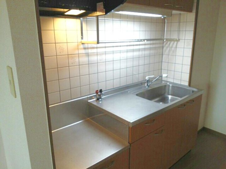 大阪府泉大津市虫取町1丁目の賃貸マンションのキッチン