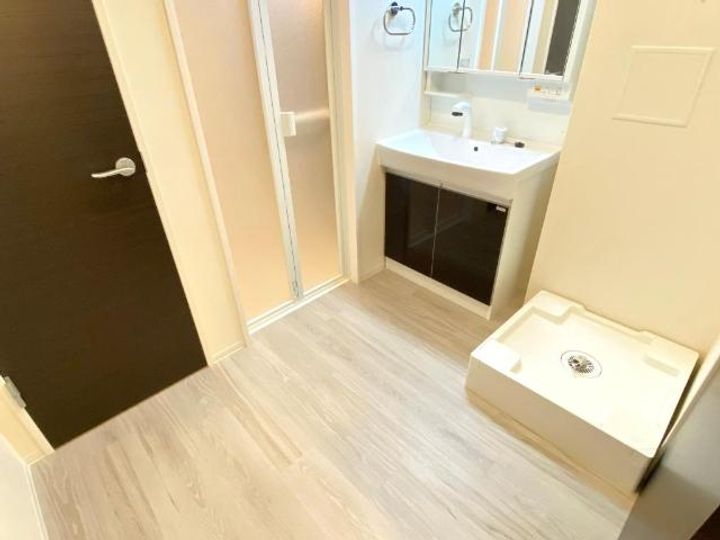 アイリス(Iris)のその他画像