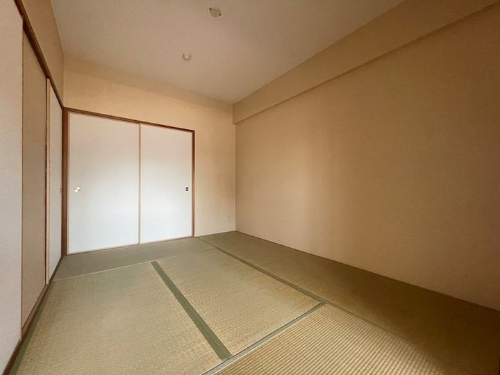 ファミーユ2002の居間