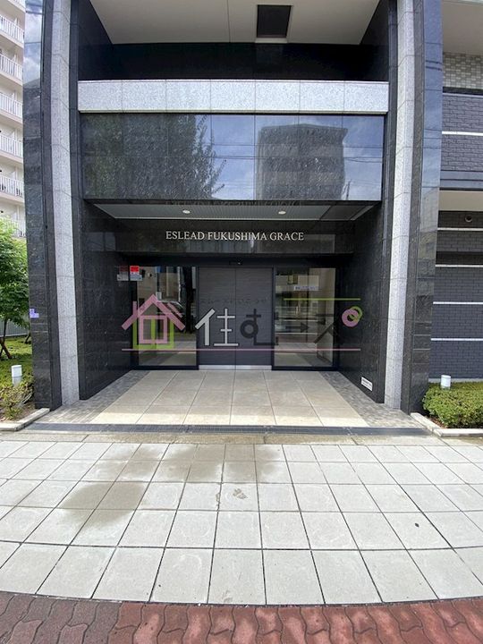 エスリード福島グレイスの玄関