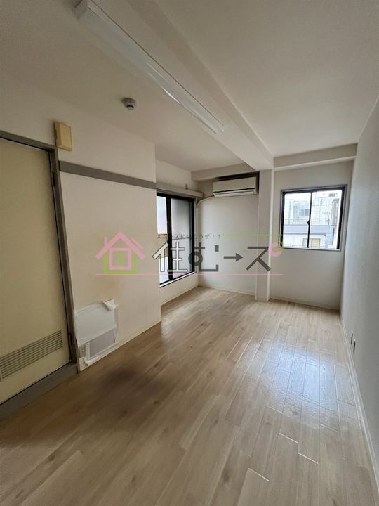 ハイムTTの居間