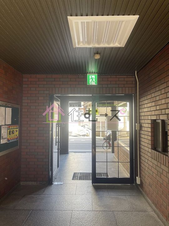 ハイムM&K今津の玄関