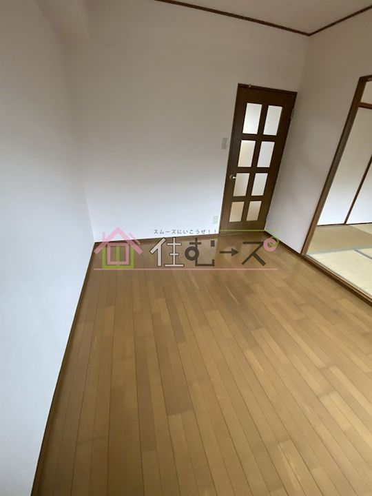 ハイムM&K今津の居間