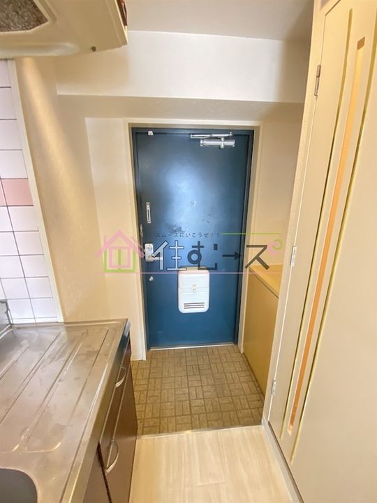 東洋プラザ泉尾の玄関