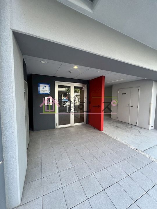 グランパシフィック清水丘の玄関