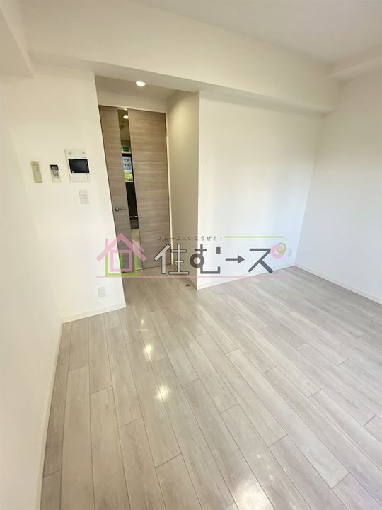 エスライズ堂島川の居間
