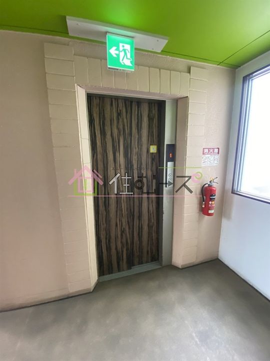 桜宮ハイツの玄関