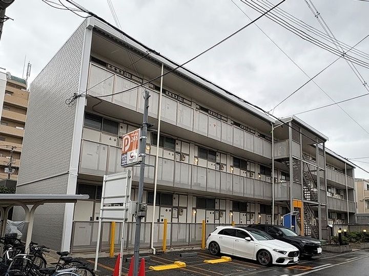 レオパレス住吉壱番館の外観