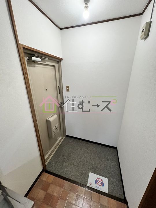 柚樹ハウスの玄関