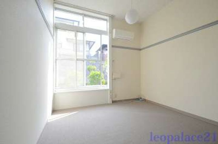 レオパレスフェリーチェの居間