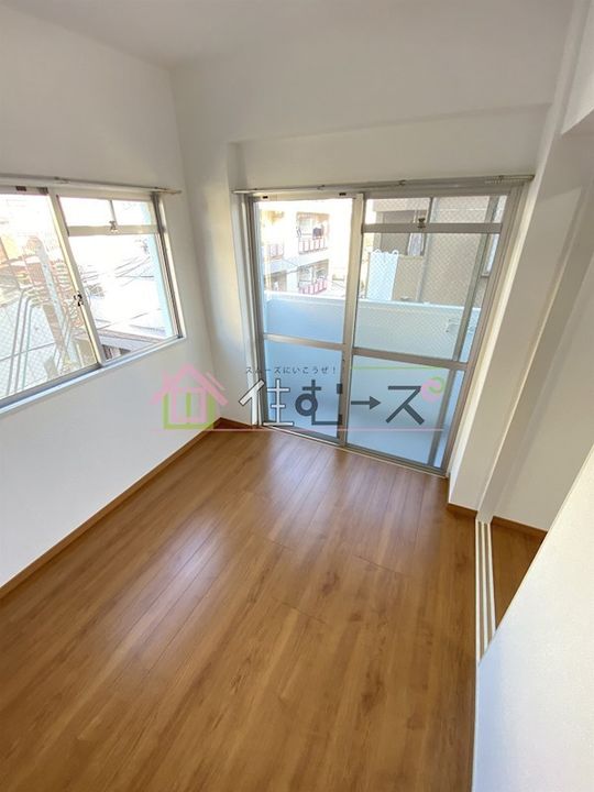 TAIHO メゾン大今里の居間