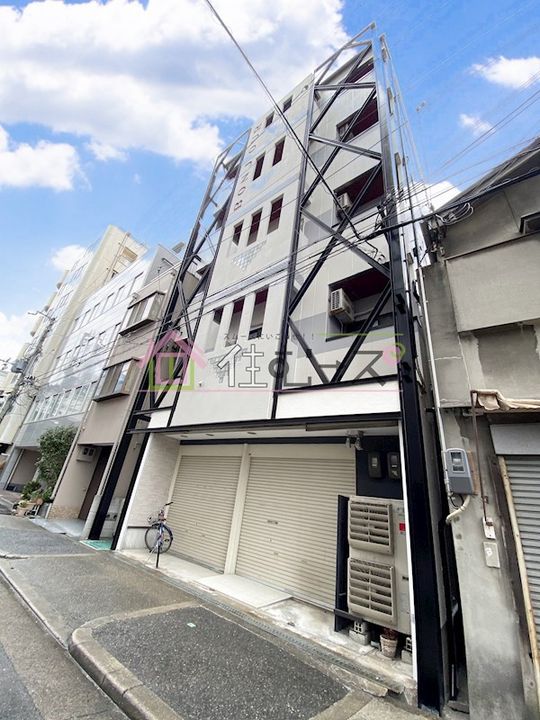 ボンジュールビルの外観