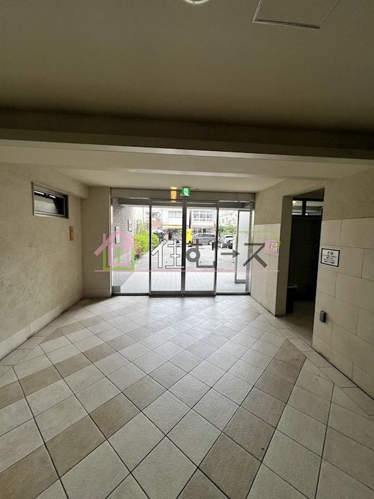 グレンパーク中川の玄関