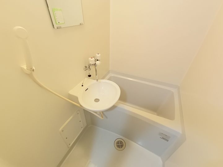 レオパレスソレイユ?の風呂