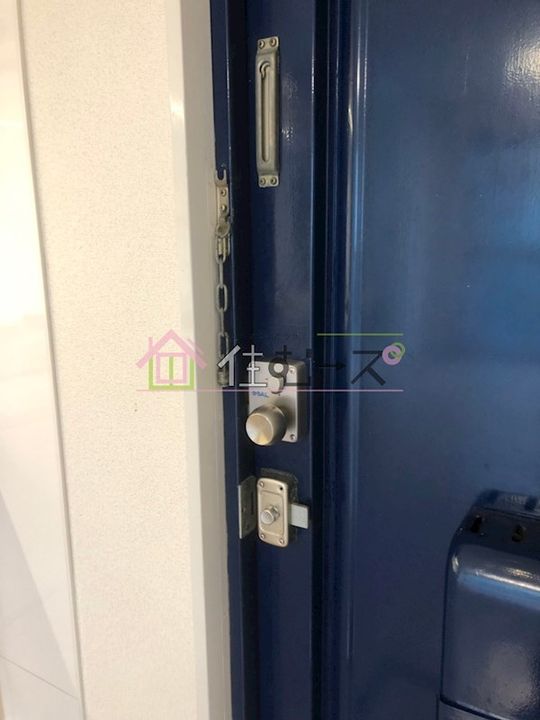 新大阪ハイツの玄関