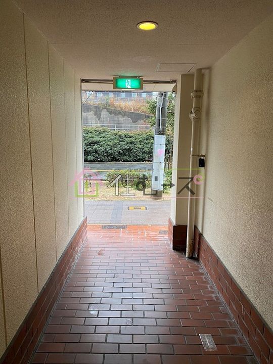 新大阪ハイツの玄関