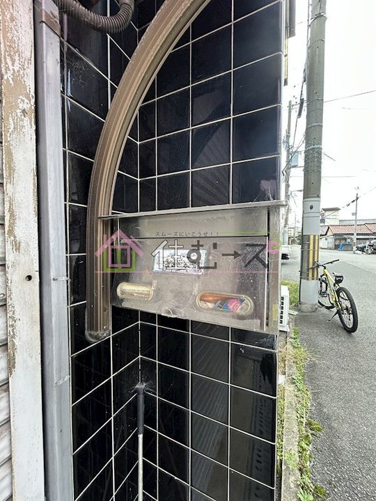 大阪府大阪市東住吉区公園南矢田1丁目(一戸建)の賃貸物件の玄関