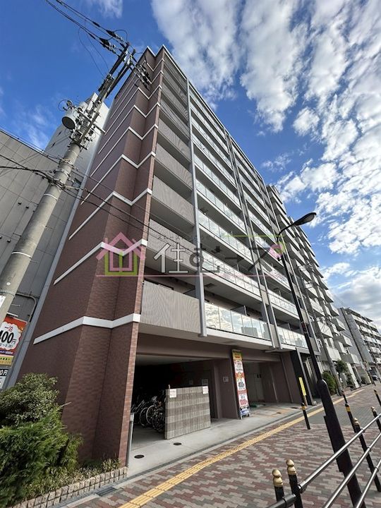 M’プラザ長居駅前の外観