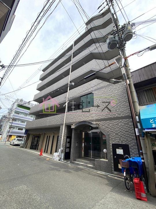 エクセレント上新8の外観