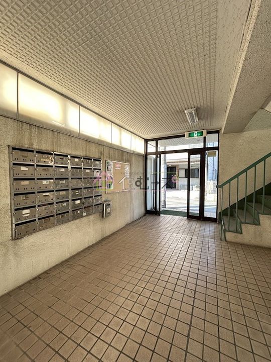 シャトー背戸口の玄関