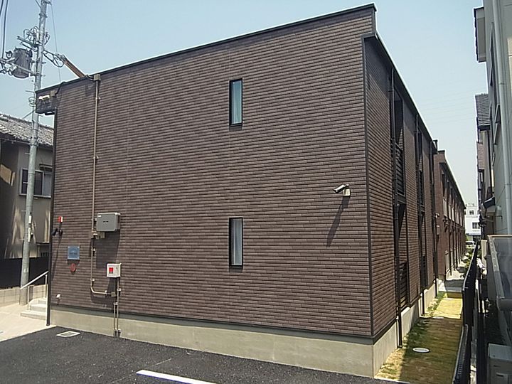レオネクストウイング 片山IIの外観