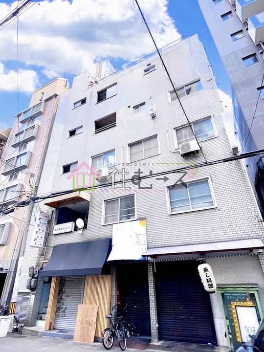 吉田ビルの外観