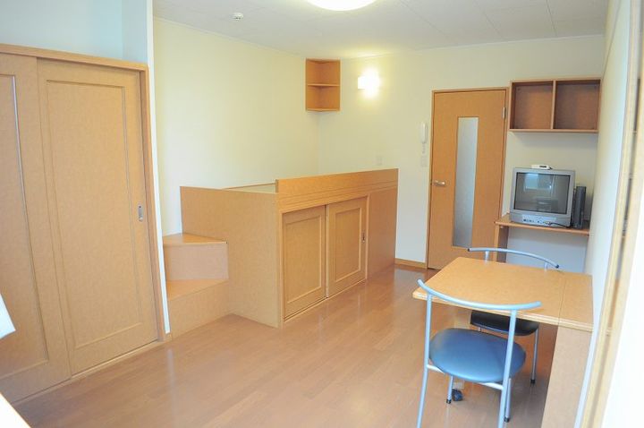 レオパレスソフィアグレイス十三の居間