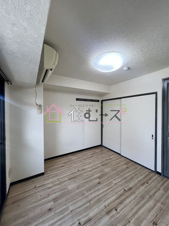 デイズ境川の居間