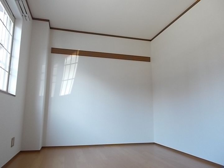 サンヒルズ千代田IIIの居間