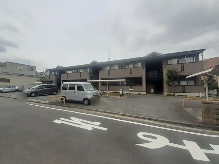 ソレアード・ニシキの外観