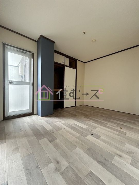 ローズハイツの居間