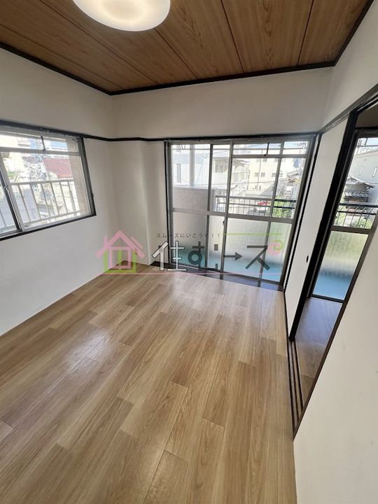 グリーンコーポ北加賀屋の居間