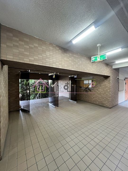 リアライズ玉出の玄関