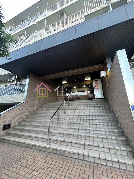 リアライズ玉出の玄関