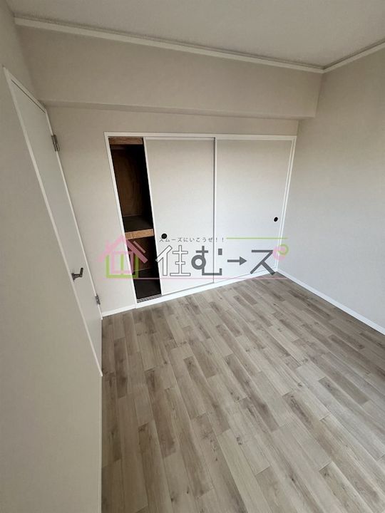 リアライズ玉出の居間