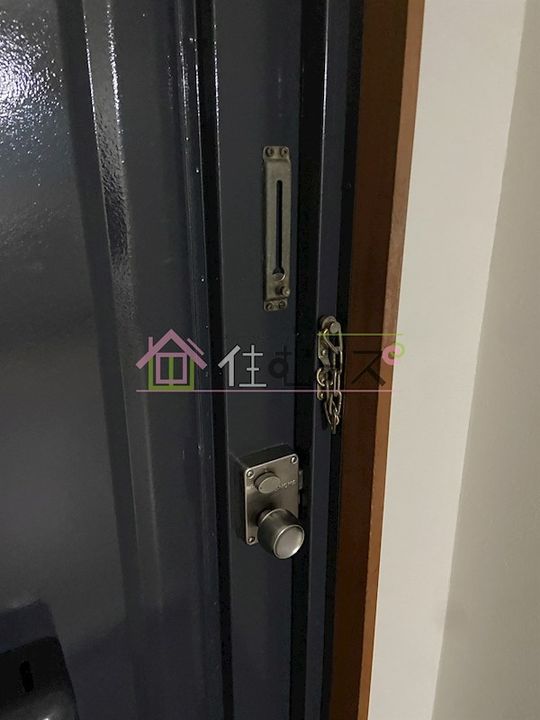 マツモトマンションの玄関