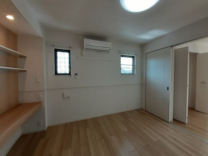 サンリット アライブIIの居間