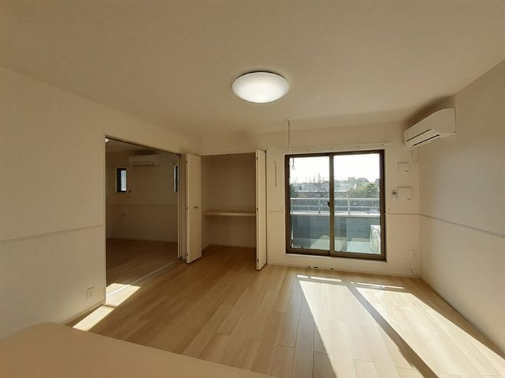 サンリット アライブIIの居間