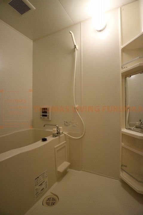 メゾンドフルールD108の風呂