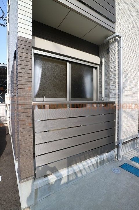 クレイノSうめのき16201の玄関