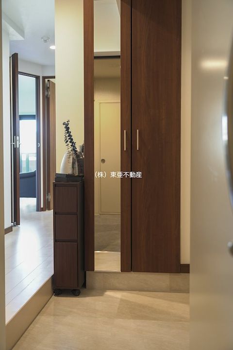 coex呉服町204の玄関