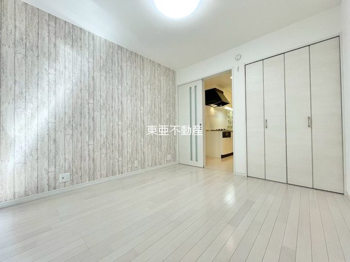 Modern Palazzo光の森105の居間