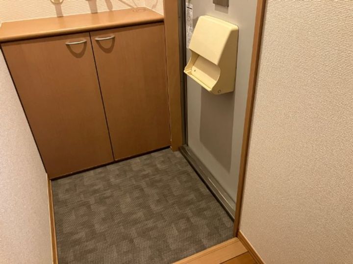 リビングタウン江陽 Bの玄関