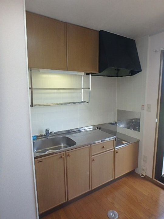 セジュール類家B105のキッチン