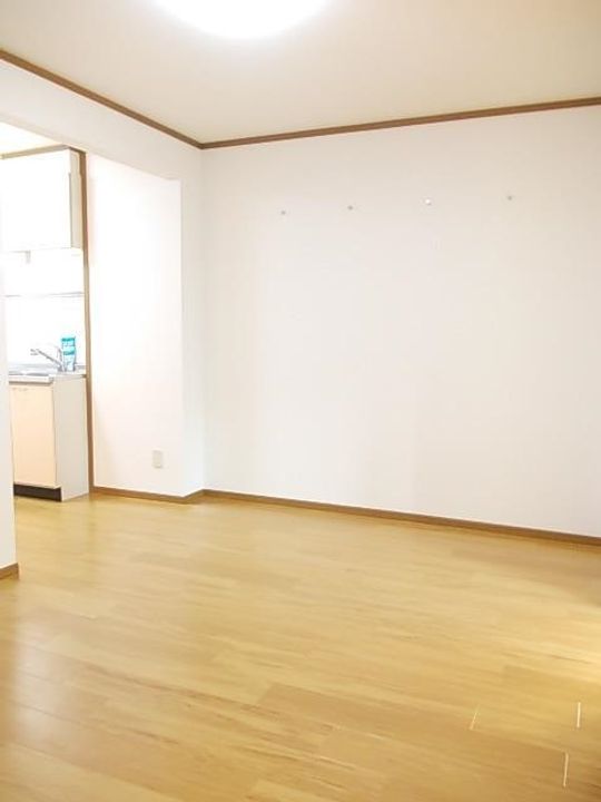 レジデンスアンソレイエの居間