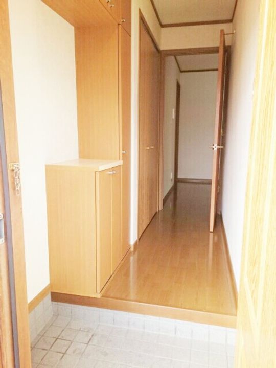 ドゥ・プレリーの玄関