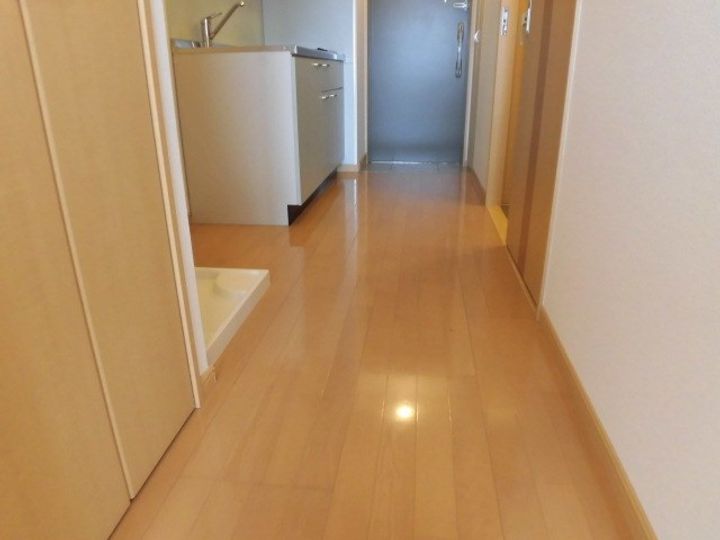 エスト茨木の玄関