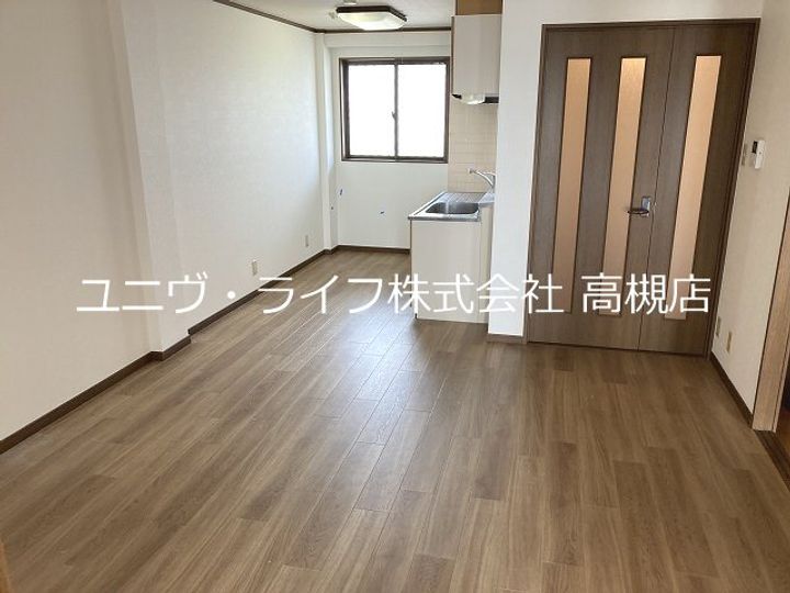 グランドール八光の居間
